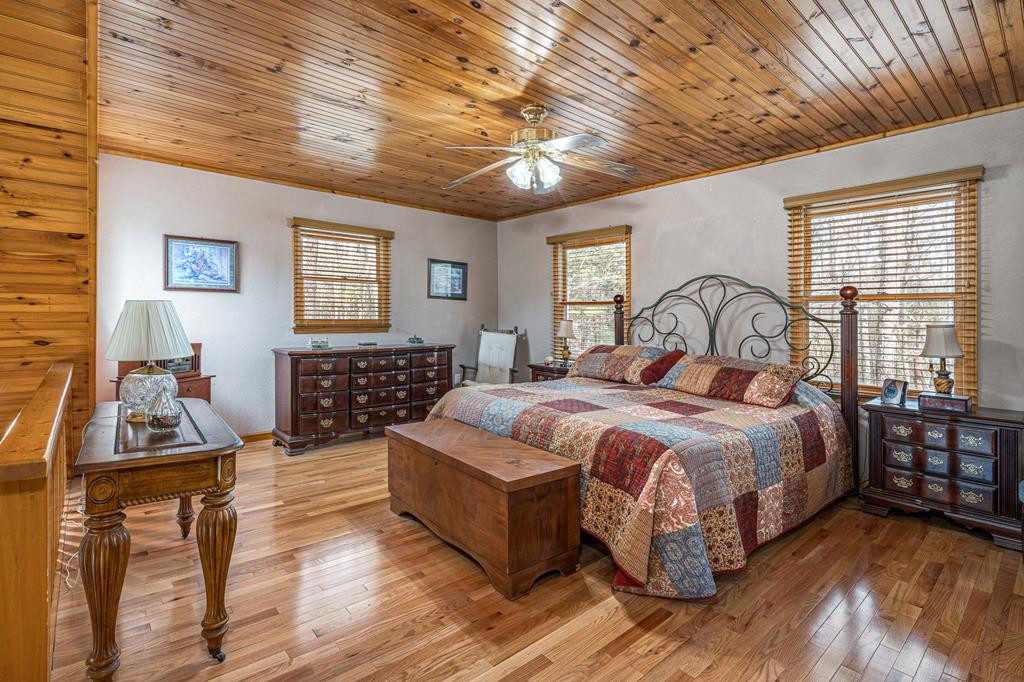 115 New Castle Road Property Photo 16