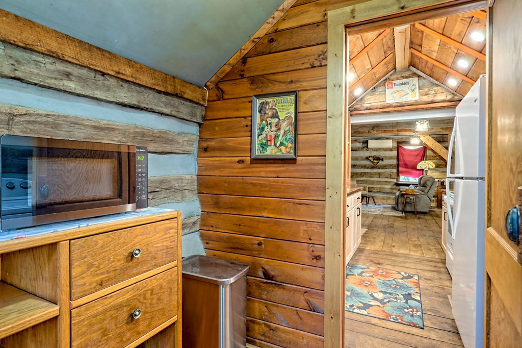 1064 Muskrat Creek Road Property Photo 20