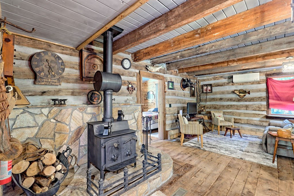 1064 Muskrat Creek Road Property Photo 23