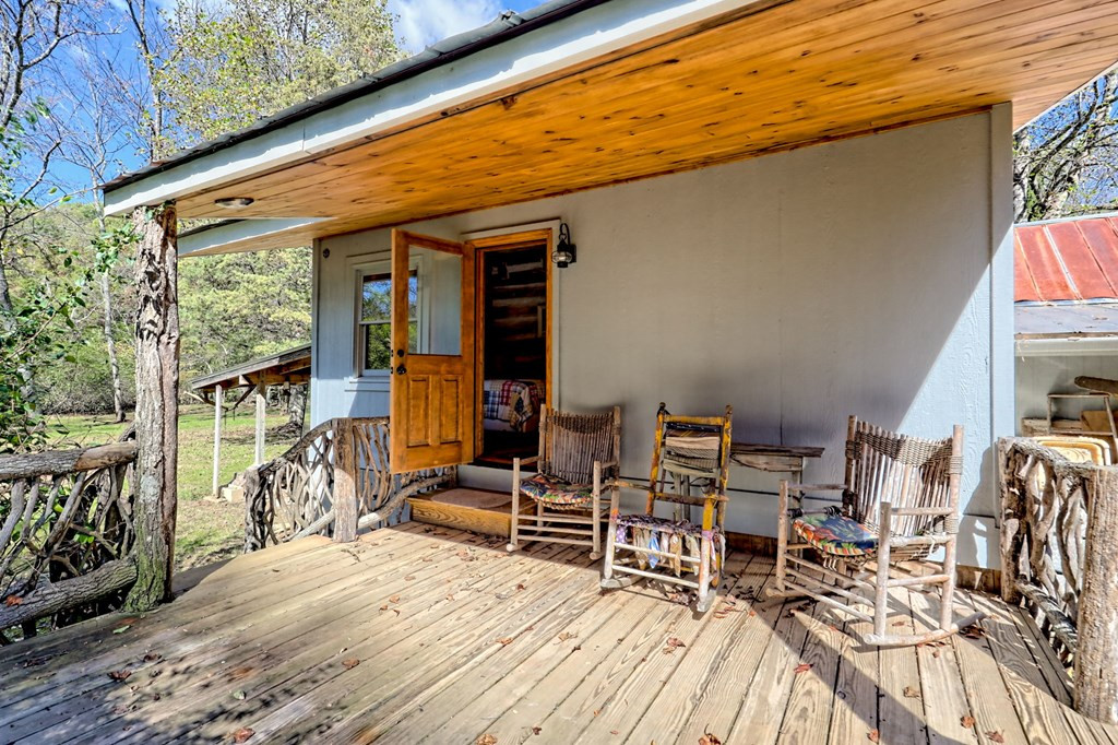 1064 Muskrat Creek Road Property Photo 30