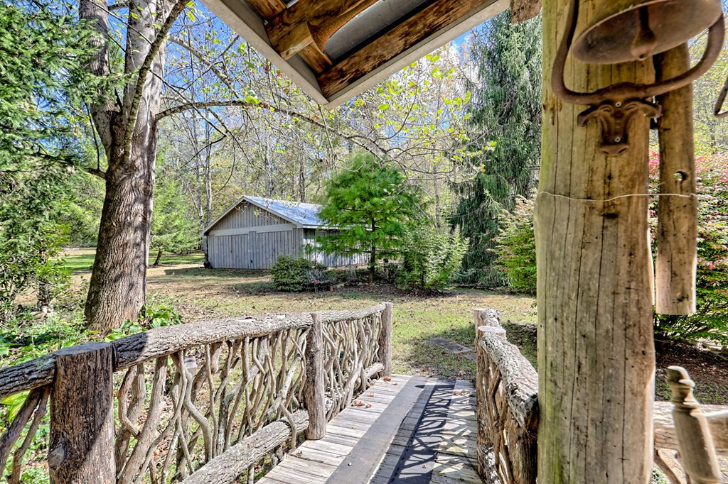 1064 Muskrat Creek Road Property Photo 44