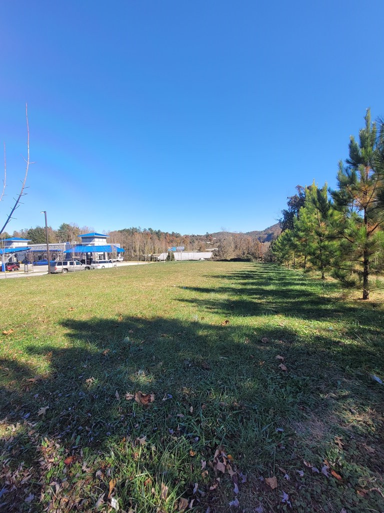 727 Hiwassee Street Property Photo 2