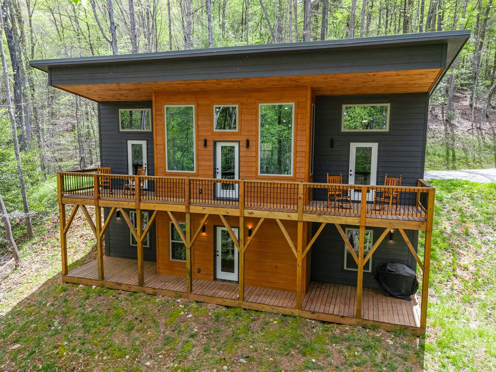 73 Oak Branch Drive Property Photo 1
