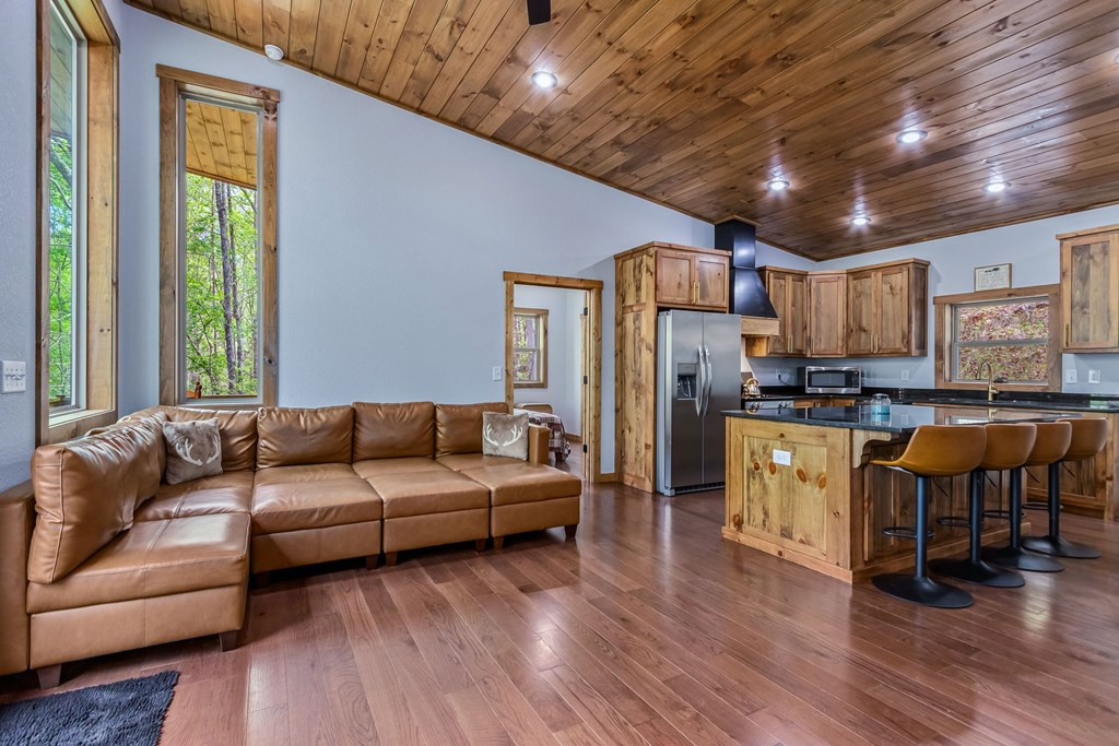 73 Oak Branch Drive Property Photo 21