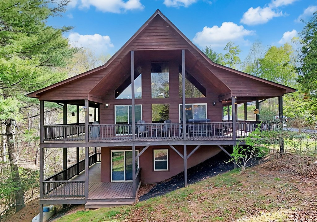 160 Serenity Pointe Drive Property Photo 2
