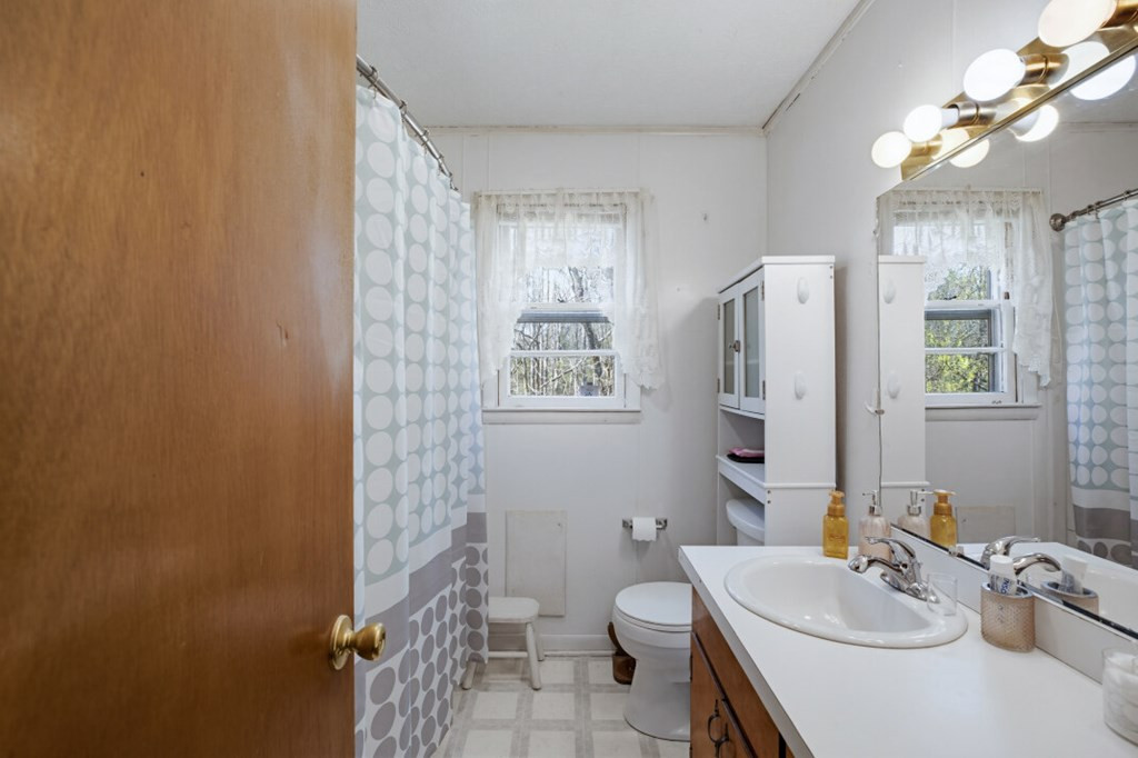 1266 Ford Road Property Photo 16