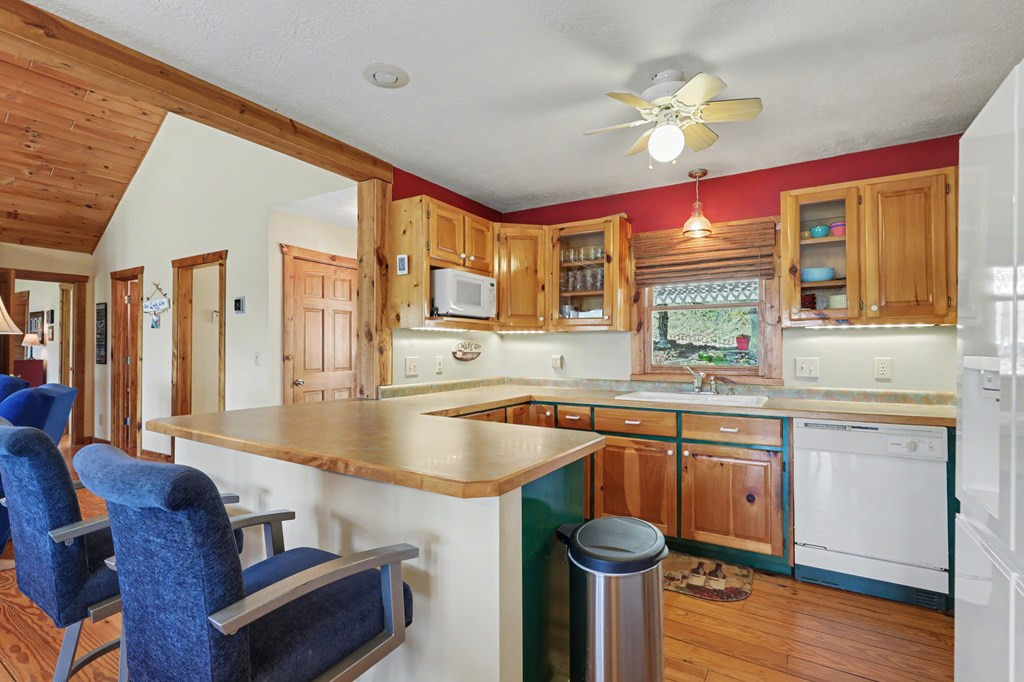 1930 Lakeview Summit Drive Property Photo 14