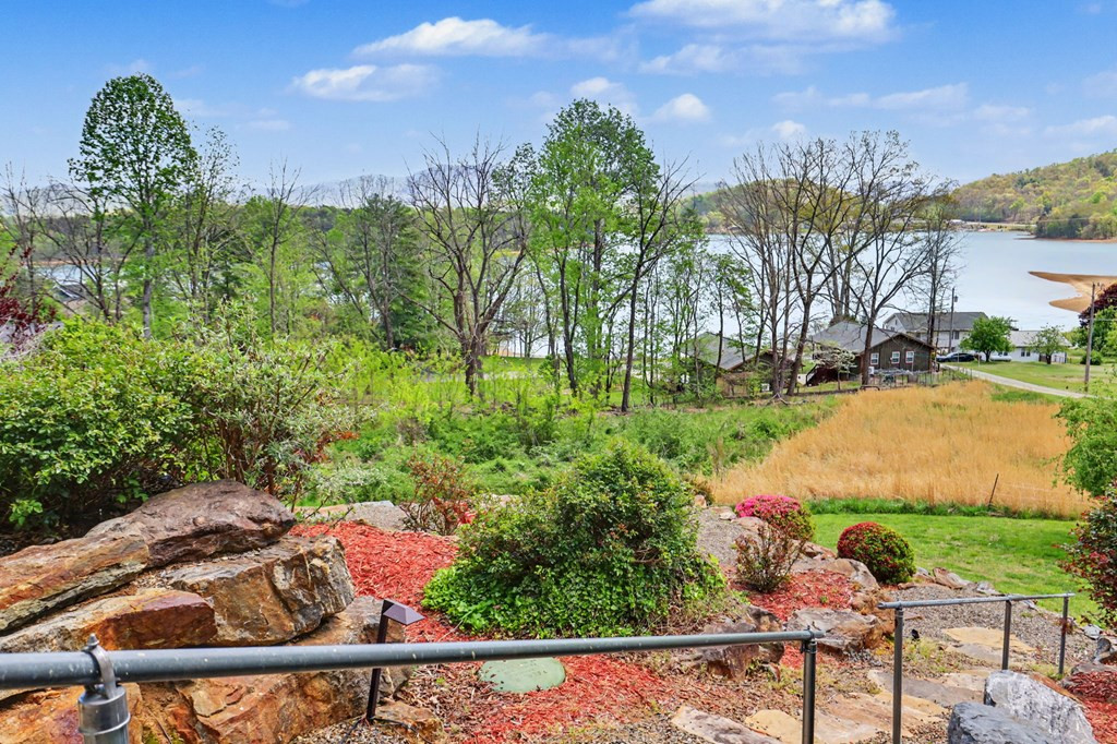 1930 Lakeview Summit Drive Property Photo 55