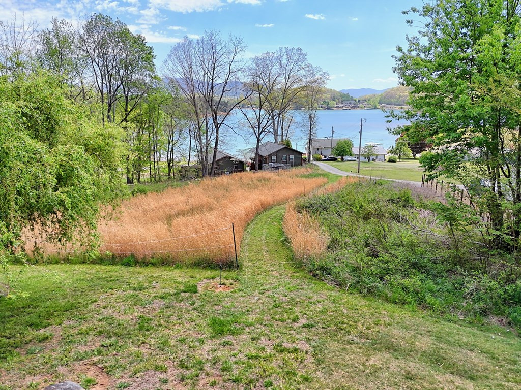 1930 Lakeview Summit Drive Property Photo 61