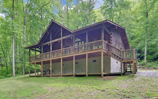 192 Nantahala Dam Road Property Photo 1