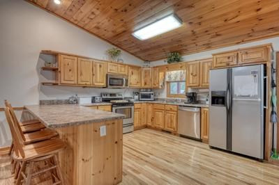 694 Hilltop Road Property Photo 7
