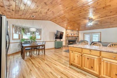 694 Hilltop Road Property Photo 10
