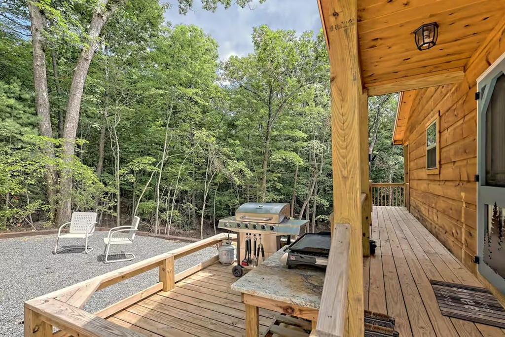 29 Carrolls Ridge Property Photo 5