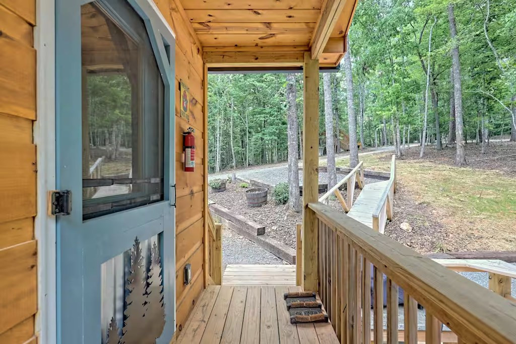 29 Carrolls Ridge Property Photo 7