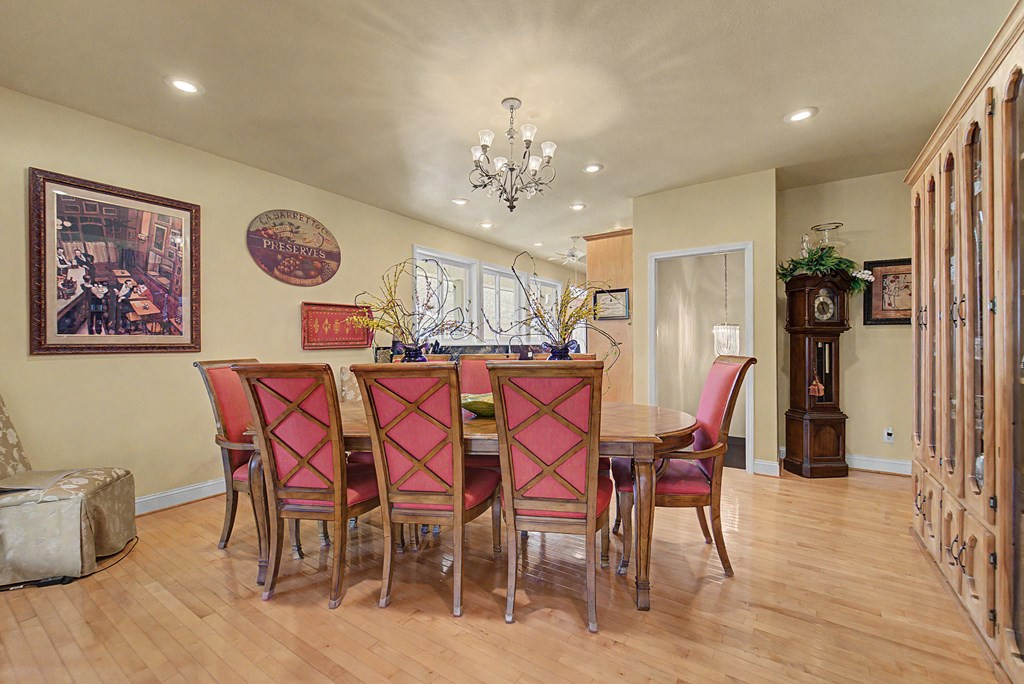 218 Lakeshore Drive Property Photo 14