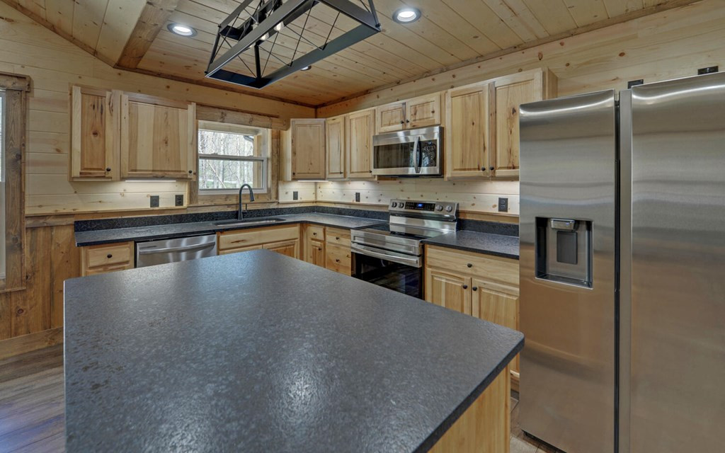 313 Burger Road Property Photo 5
