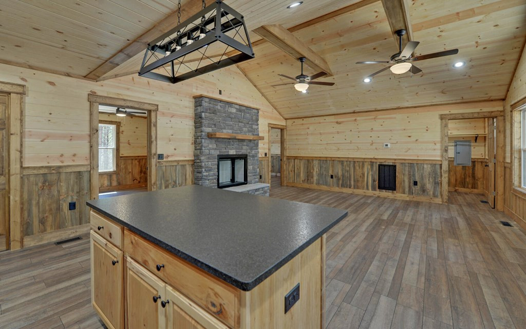 313 Burger Road Property Photo 6