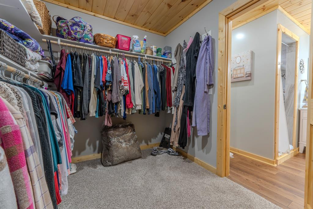 190 Galloway Drive Property Photo 12