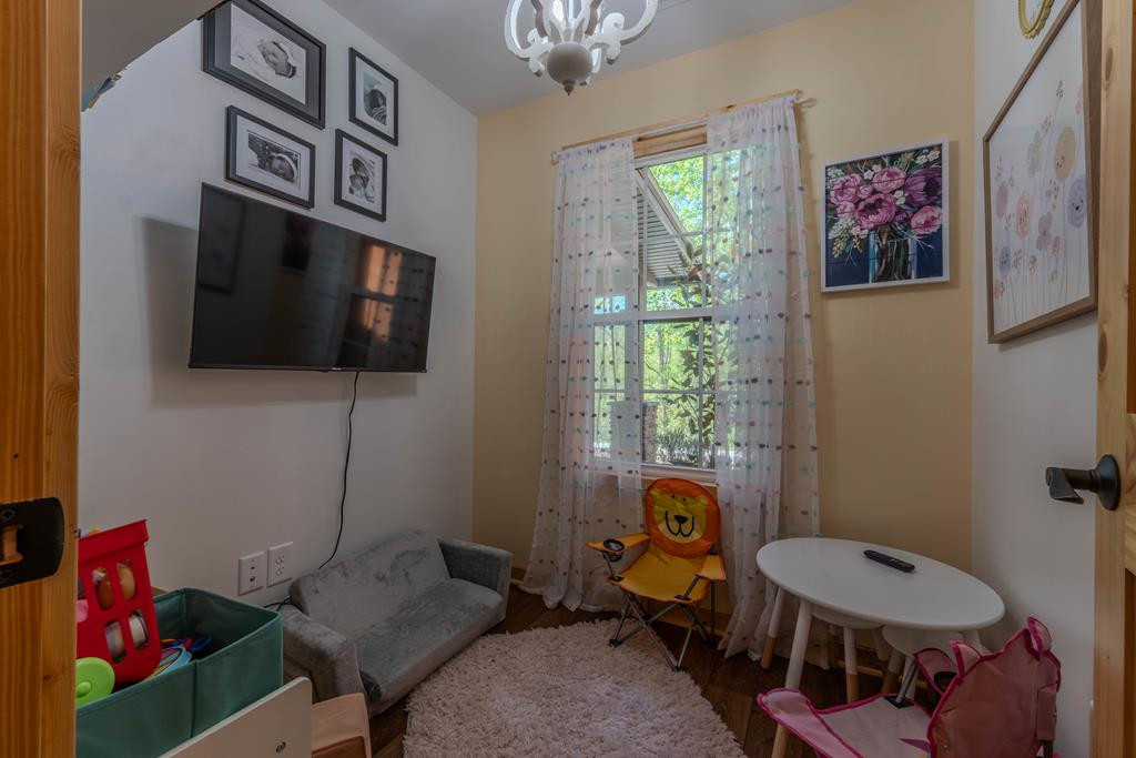 190 Galloway Drive Property Photo 23