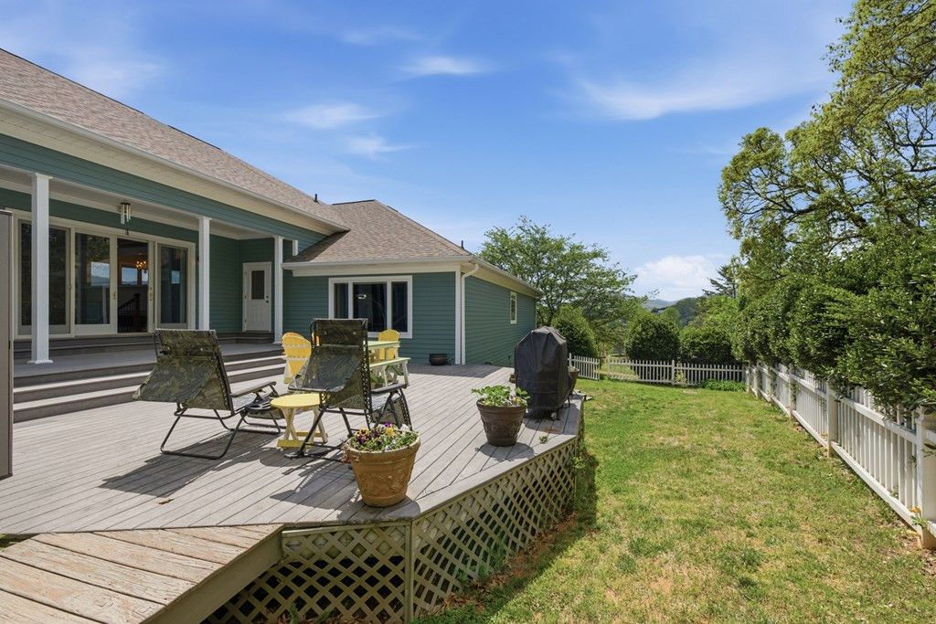 1526 Cedar View Lane Property Photo 37