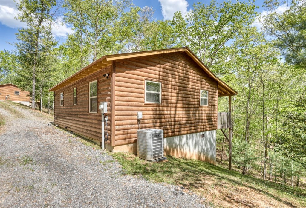 100 Fern Cove Lane Property Photo 14