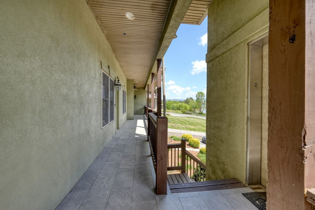 1647e Lakeview Drive Property Photo 5