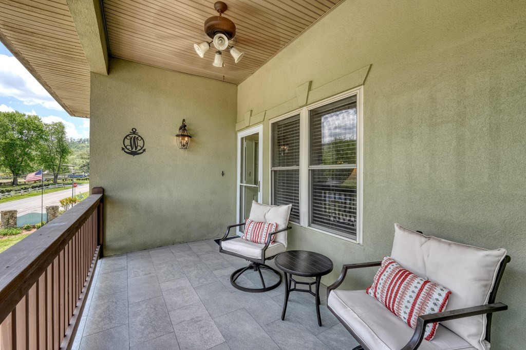 1647e Lakeview Drive Property Photo 6