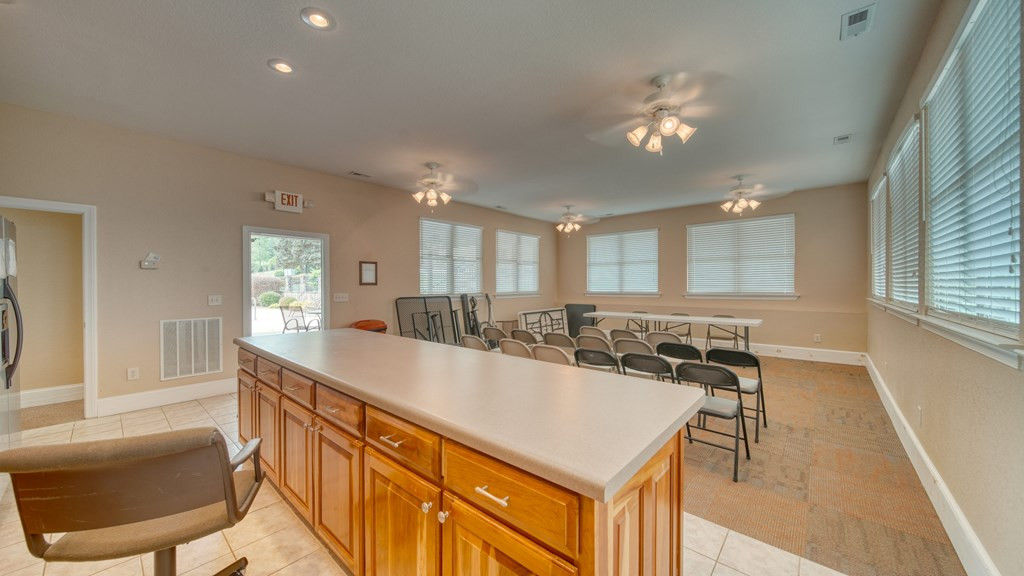 1647e Lakeview Drive Property Photo 40