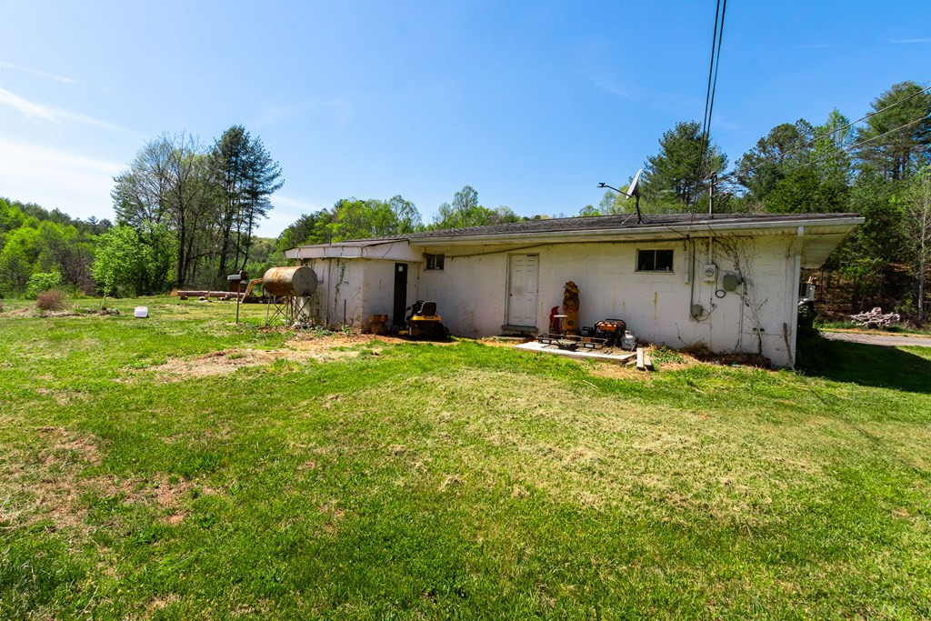 16325 W Us Highway 64 Property Photo 6