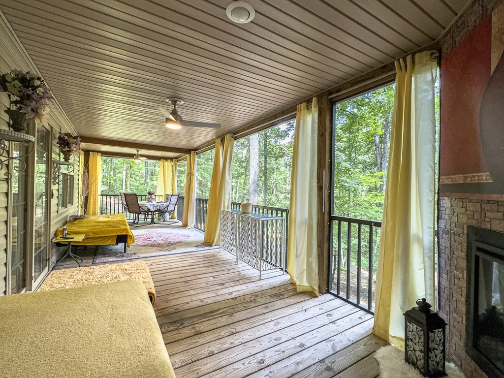 89 Box Turtle Lane Property Photo 4