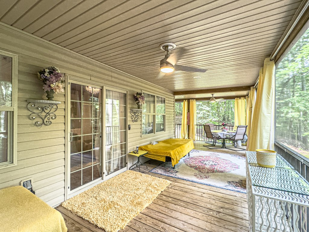 89 Box Turtle Lane Property Photo 6