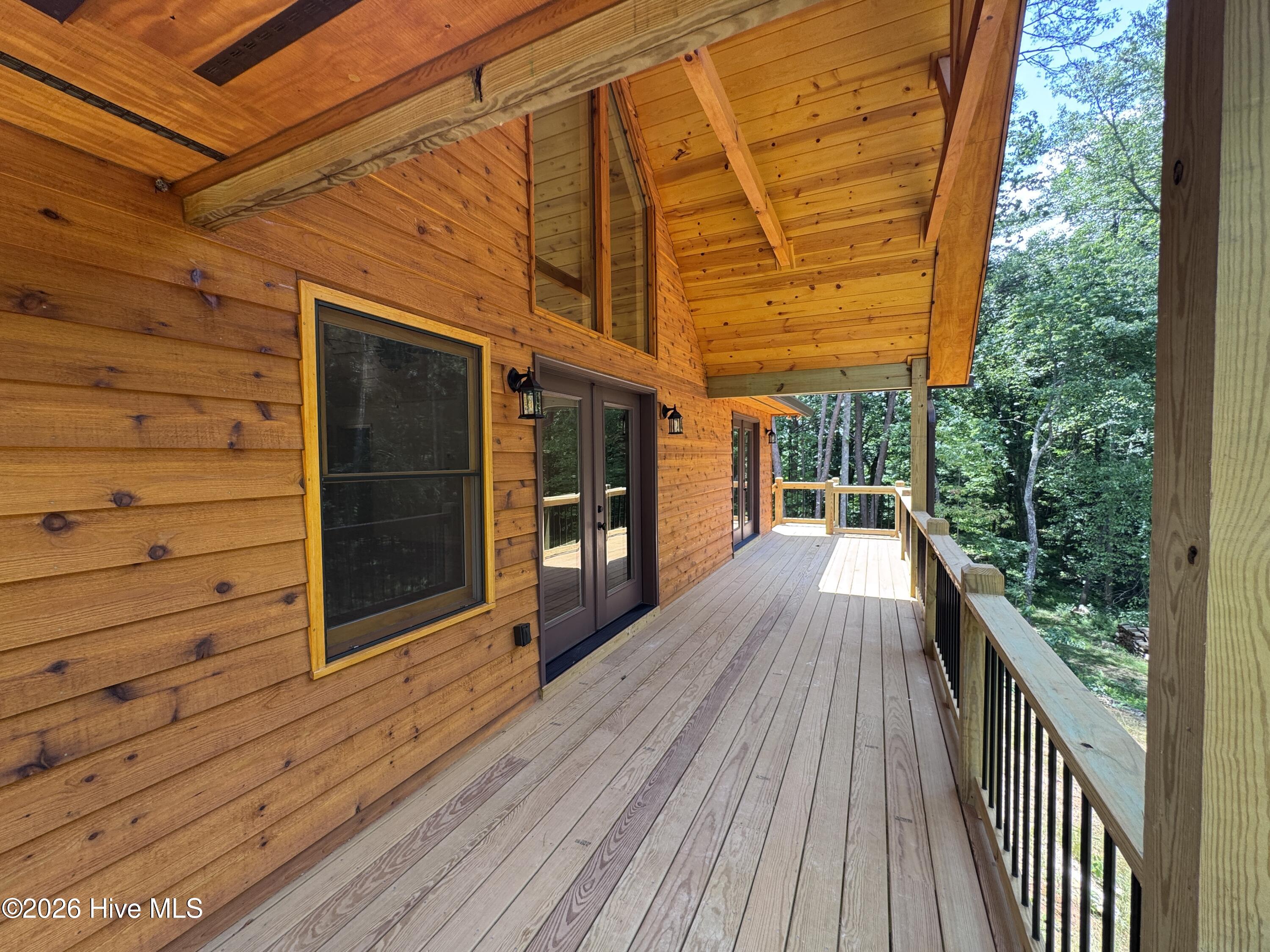 109 Chestnut Oaks Drive Property Photo 14