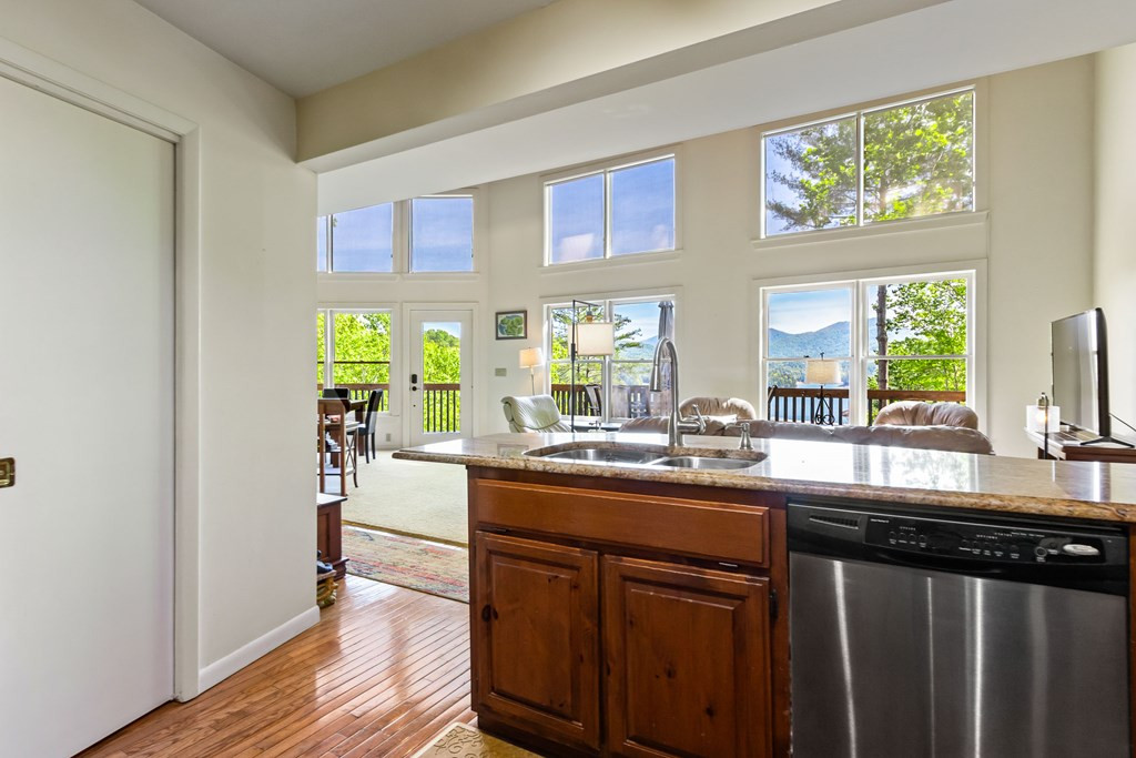87 Snowbird Lane Property Photo 17