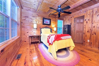 4 Highland Property Photo 19