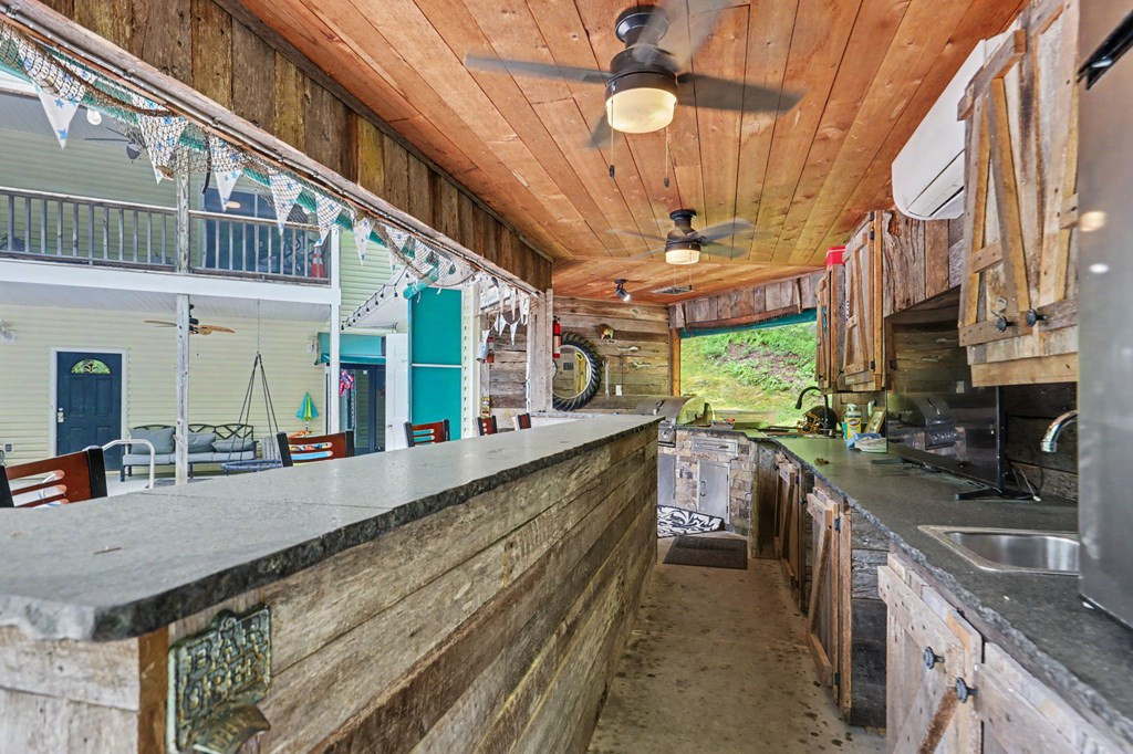 522 Fred Amos Road Property Photo 7