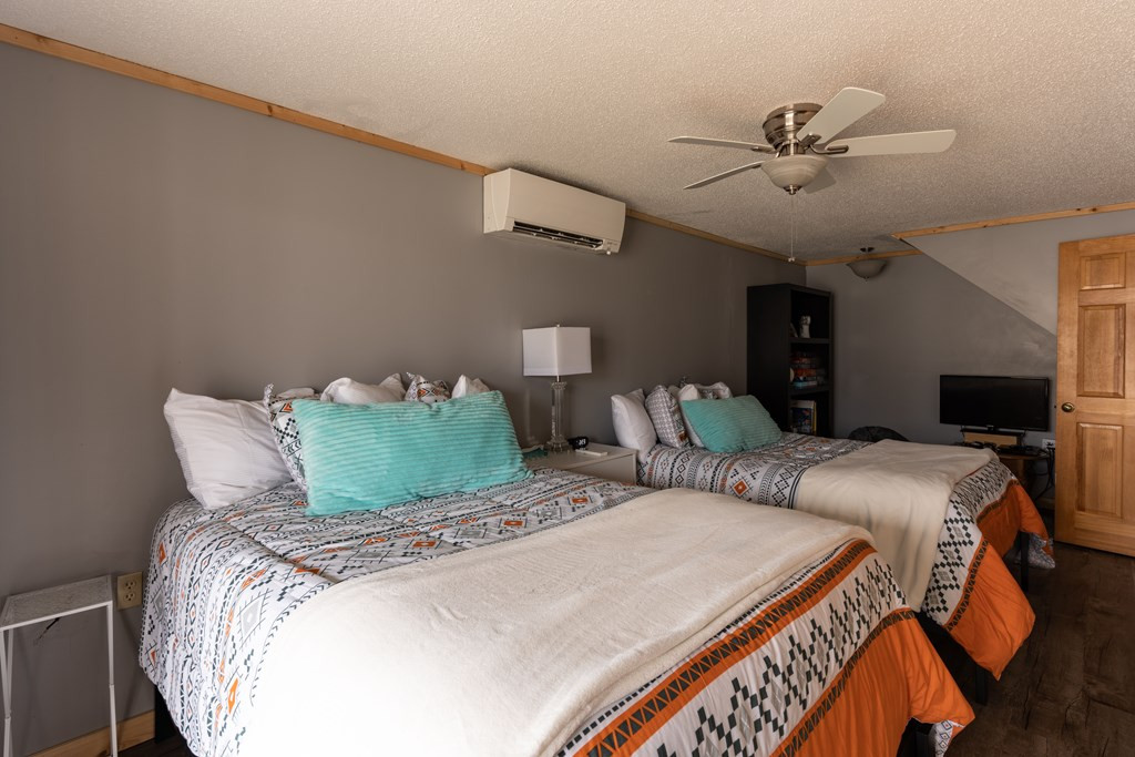 119 Rhododenron Property Photo 10