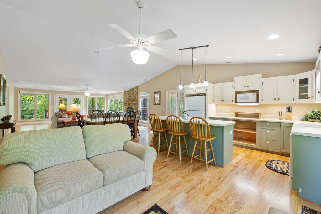 76 Misty River Lane Property Photo 11