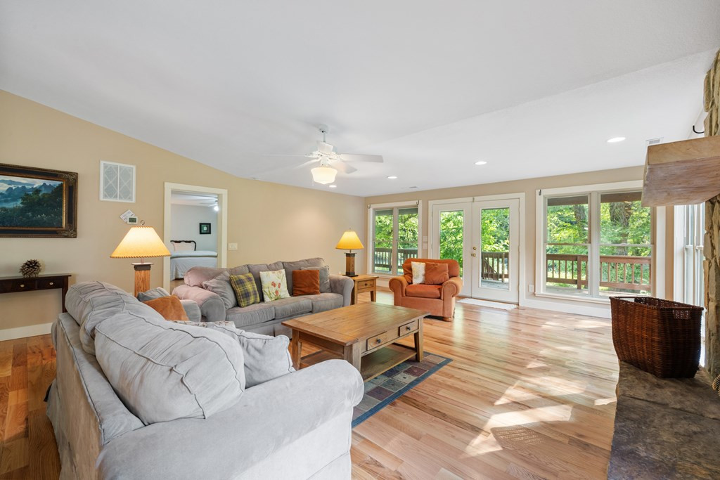 76 Misty River Lane Property Photo 17