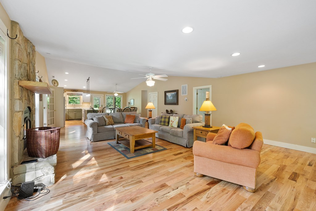 76 Misty River Lane Property Photo 18