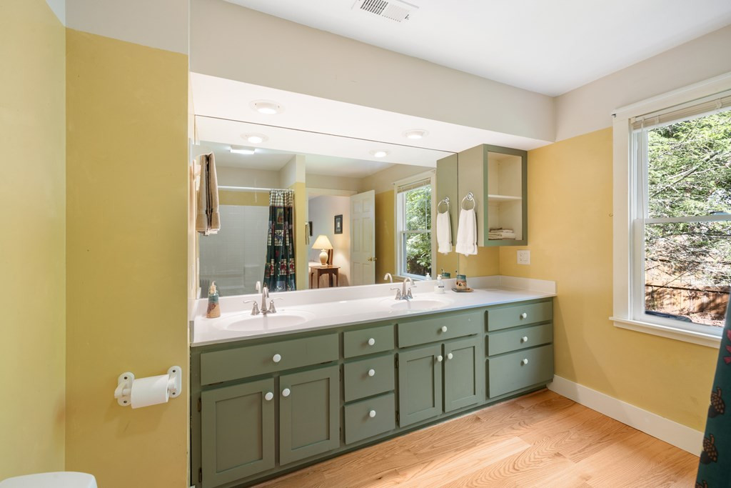 76 Misty River Lane Property Photo 32