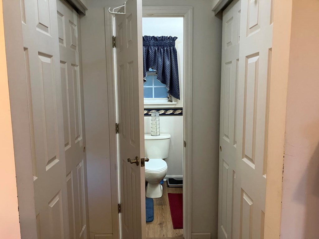121 White Oak Drive Property Photo 14