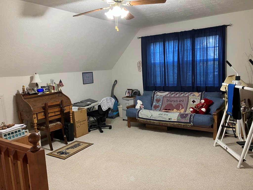 121 White Oak Drive Property Photo 18