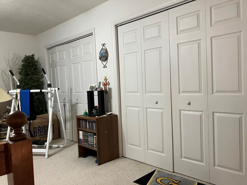 121 White Oak Drive Property Photo 20