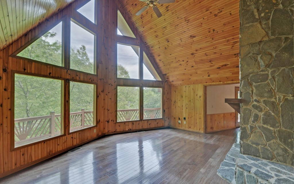 1720 Caney Creek Road Property Photo 7