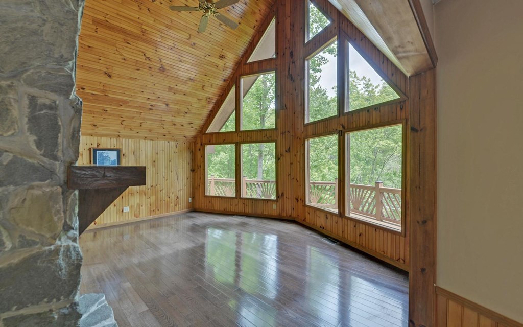 1720 Caney Creek Road Property Photo 8