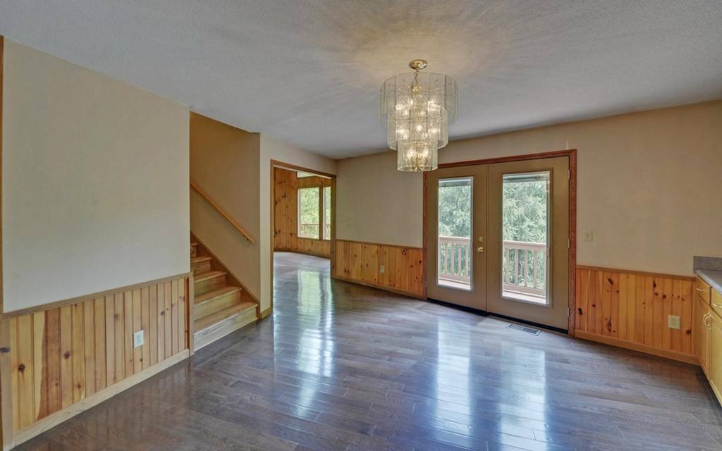 1720 Caney Creek Road Property Photo 9