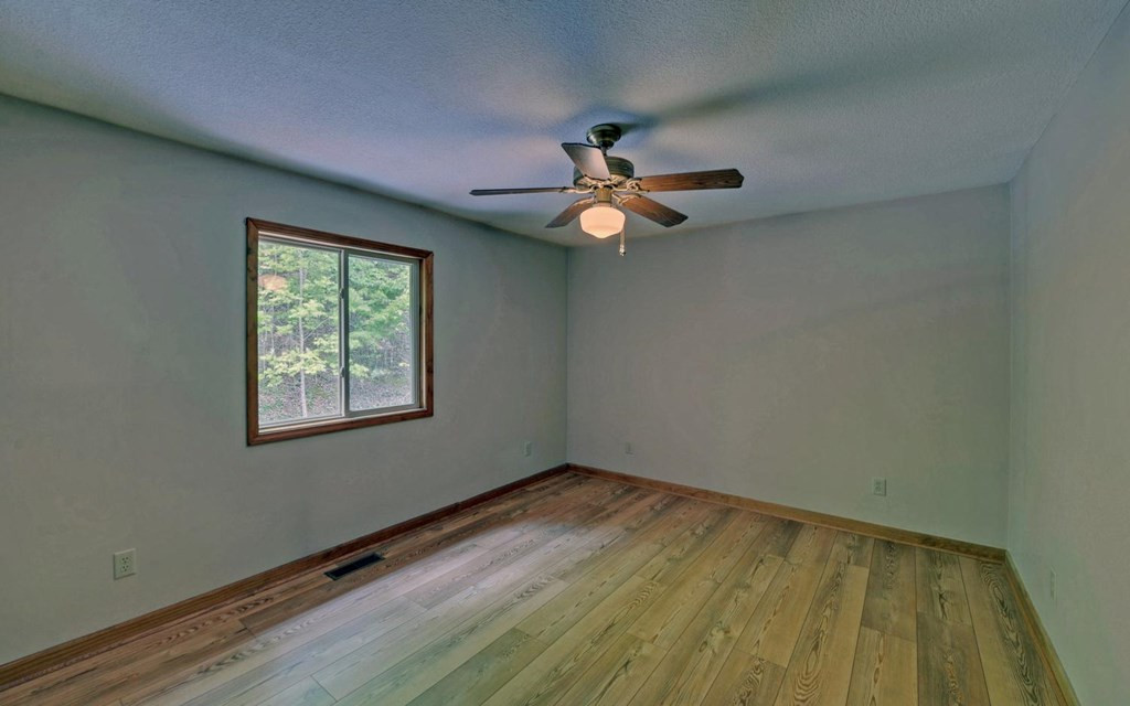 1720 Caney Creek Road Property Photo 14