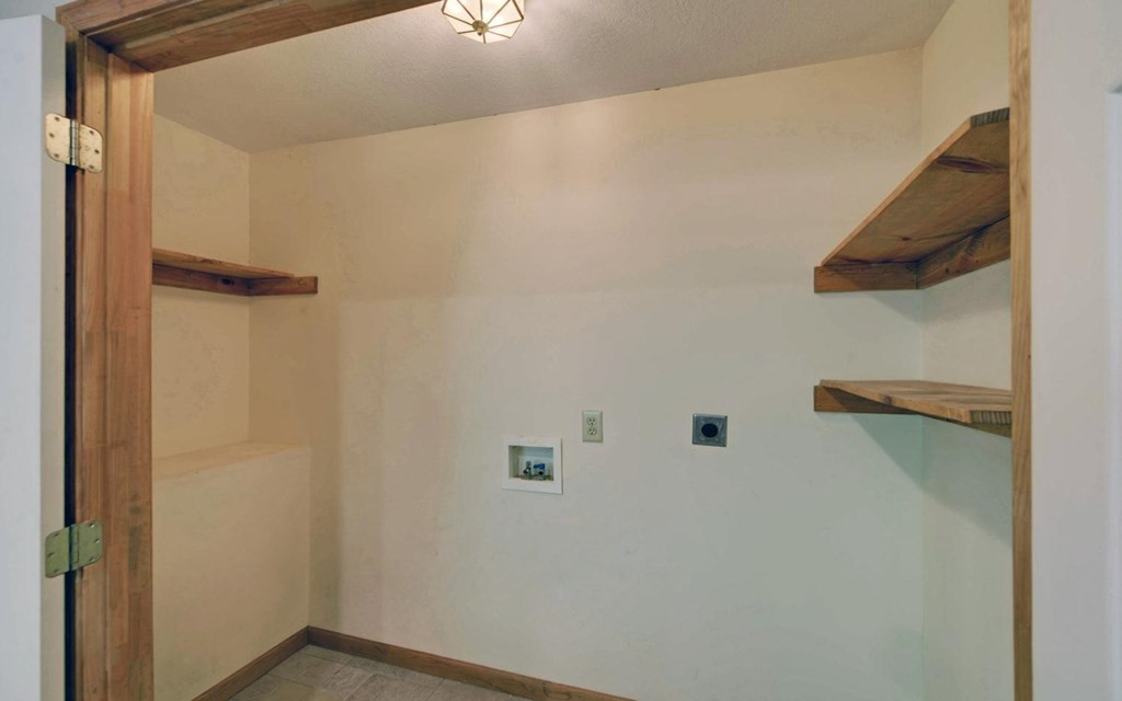 1720 Caney Creek Road Property Photo 34