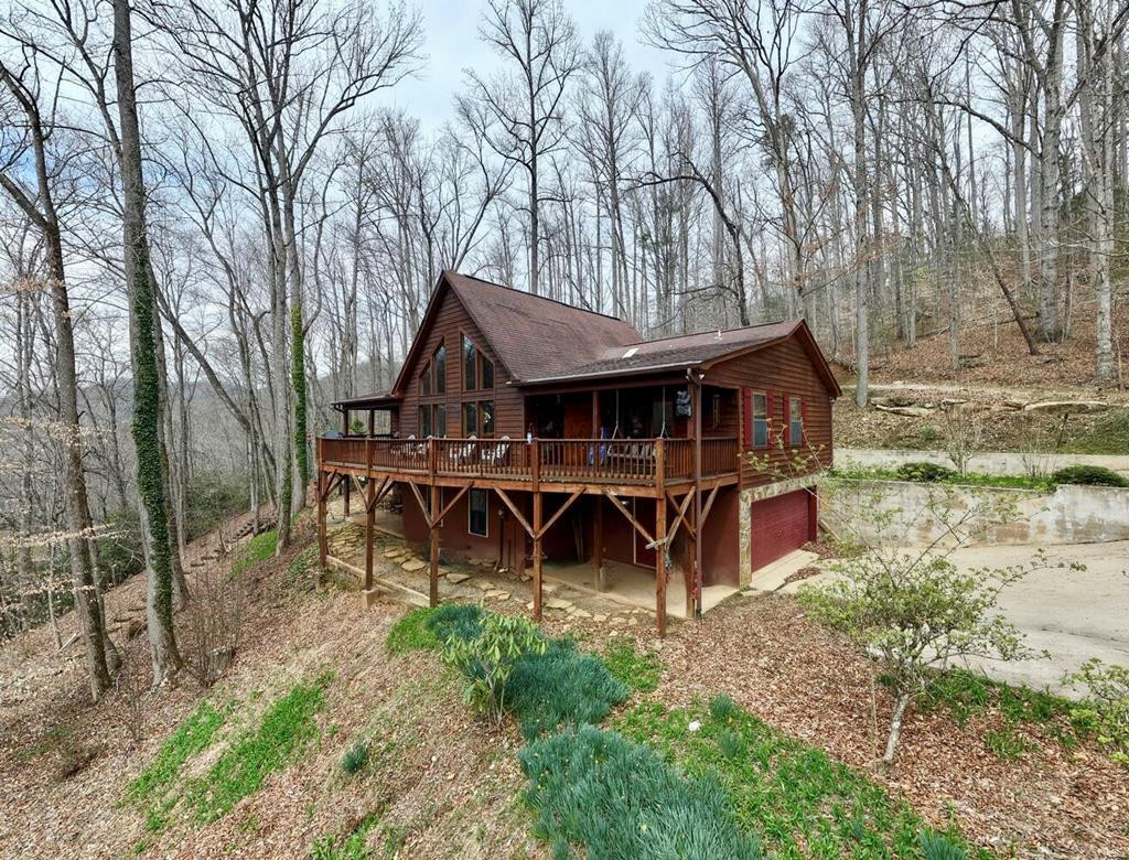 575 Carolina Springs Lane Property Photo 2
