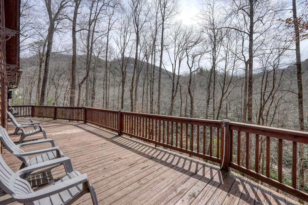 575 Carolina Springs Lane Property Photo 8